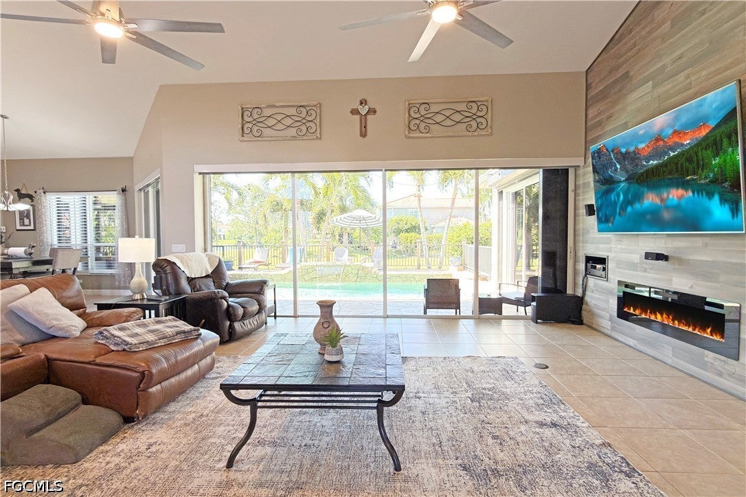 8723 S Lake Cir, Fort Myers, FL 33908 photo