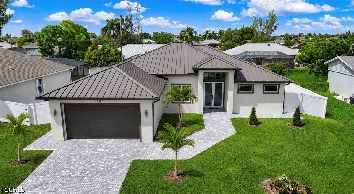 427 SW 21 Terrace, Cape Coral, FL 33991 photo