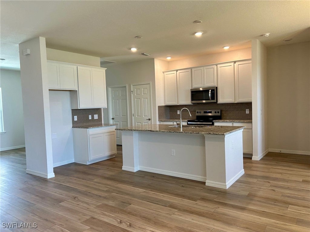 4602 NW 34 Terrace, Cape Coral, FL 33993 photo