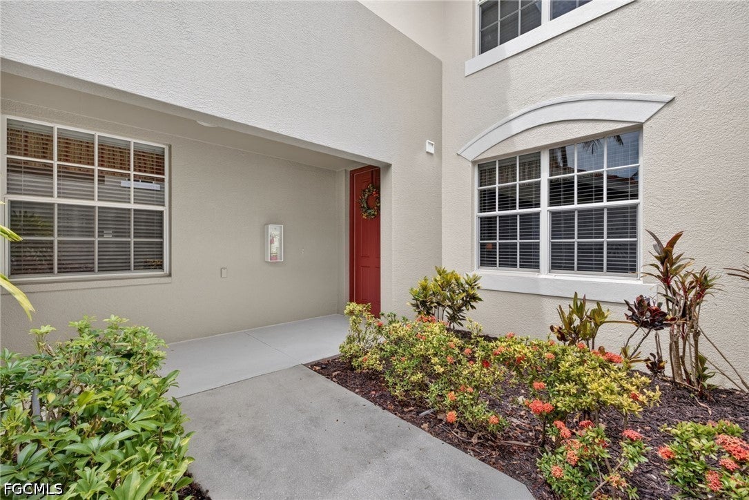 1672 Tarpon Bay Dr #102, Naples, FL 34119 photo