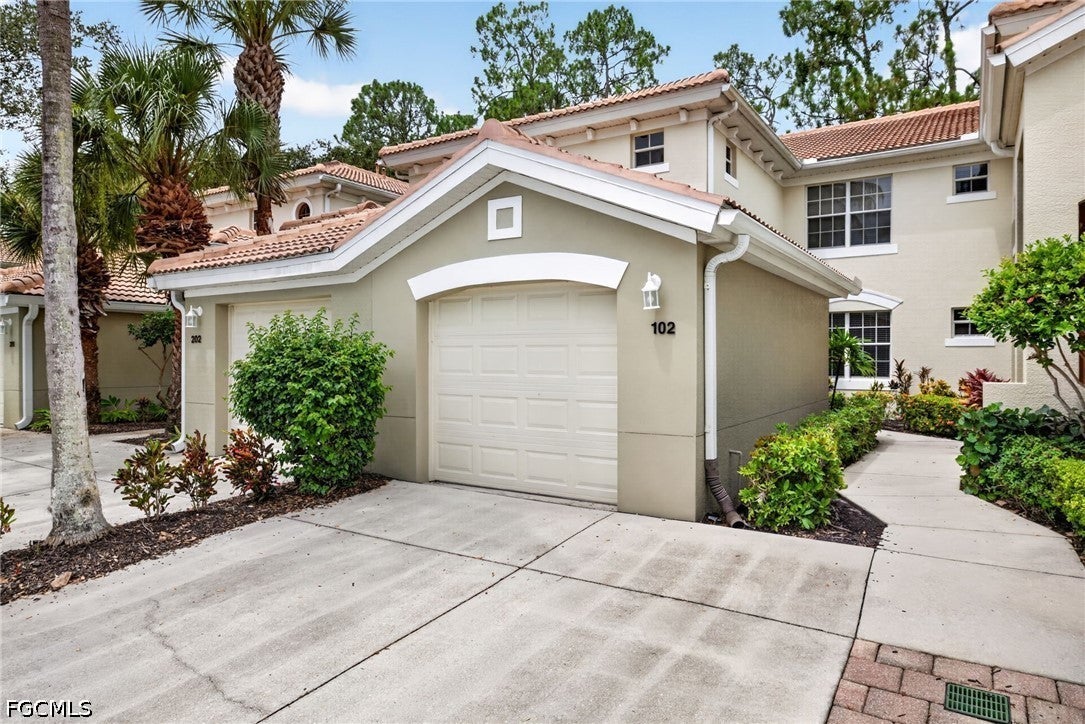 1672 Tarpon Bay Dr #102, Naples, FL 34119 photo