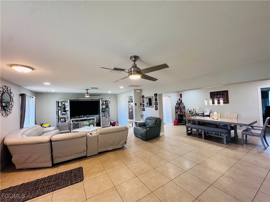 141 SW 48 Terrace, Cape Coral, FL 33914 photo