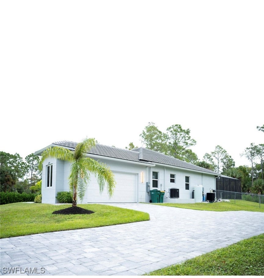 544 31 St, Naples, FL 34117 photo
