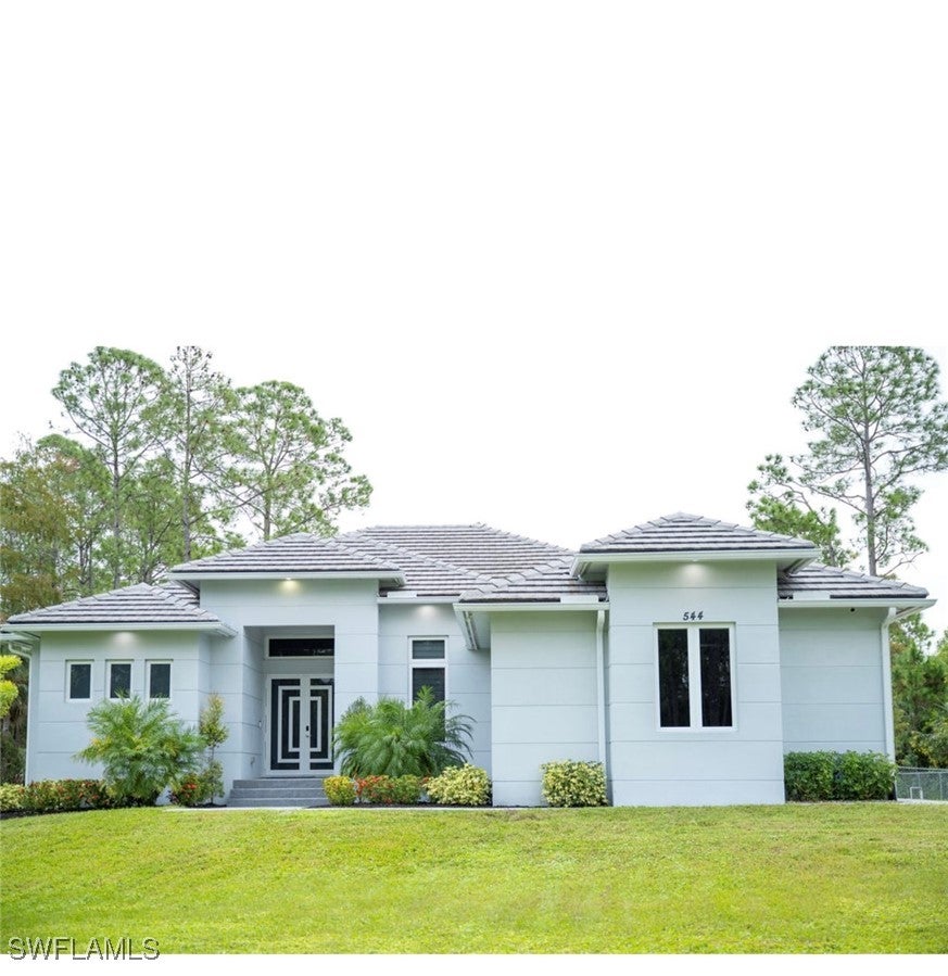 544 31 St, Naples, FL 34117