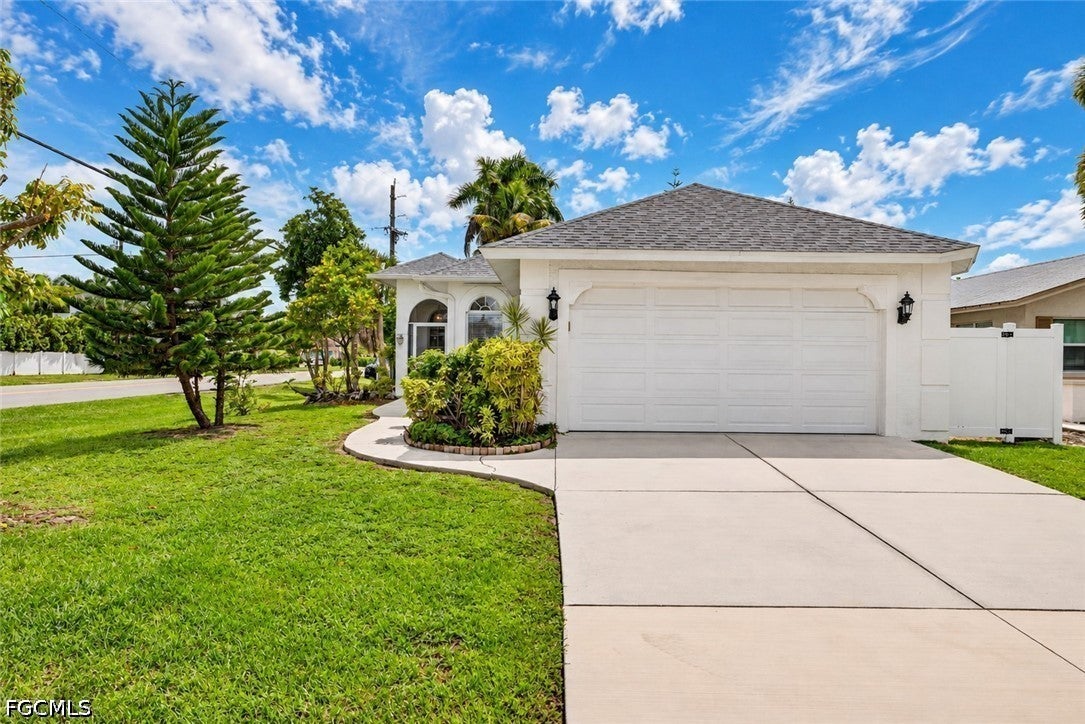 798 105 Ave, Naples, FL 34108 photo