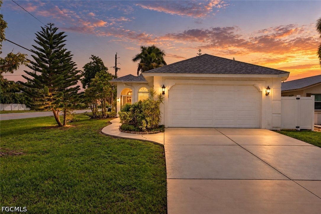 798 105 Ave, Naples, FL 34108 photo