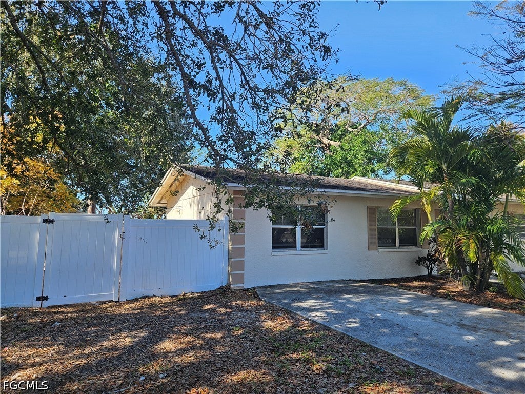 1199 Gramac Dr, North Fort Myers, FL 33917 photo