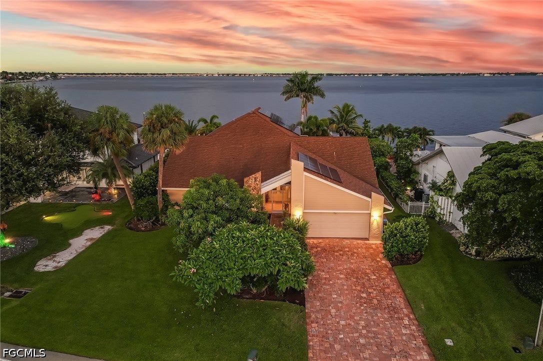 2901 SE 22 Pl, Cape Coral, FL 33904 photo
