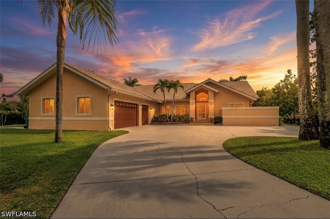 6020 Green Blvd, Naples, FL 34116