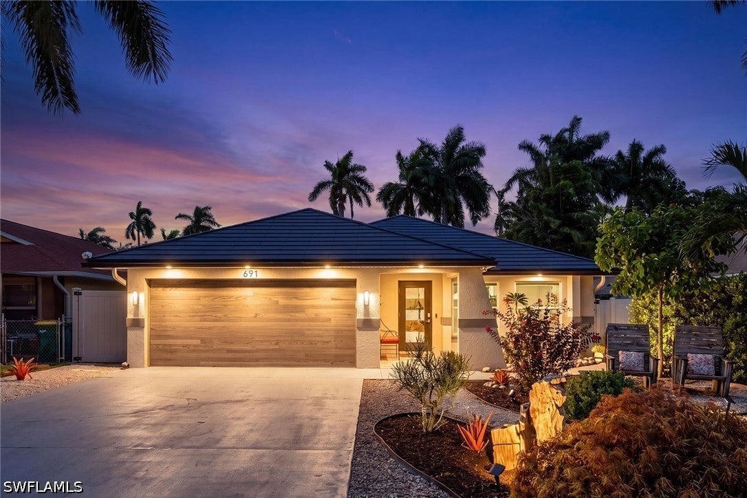 691 100 Ave, Naples, FL 34108