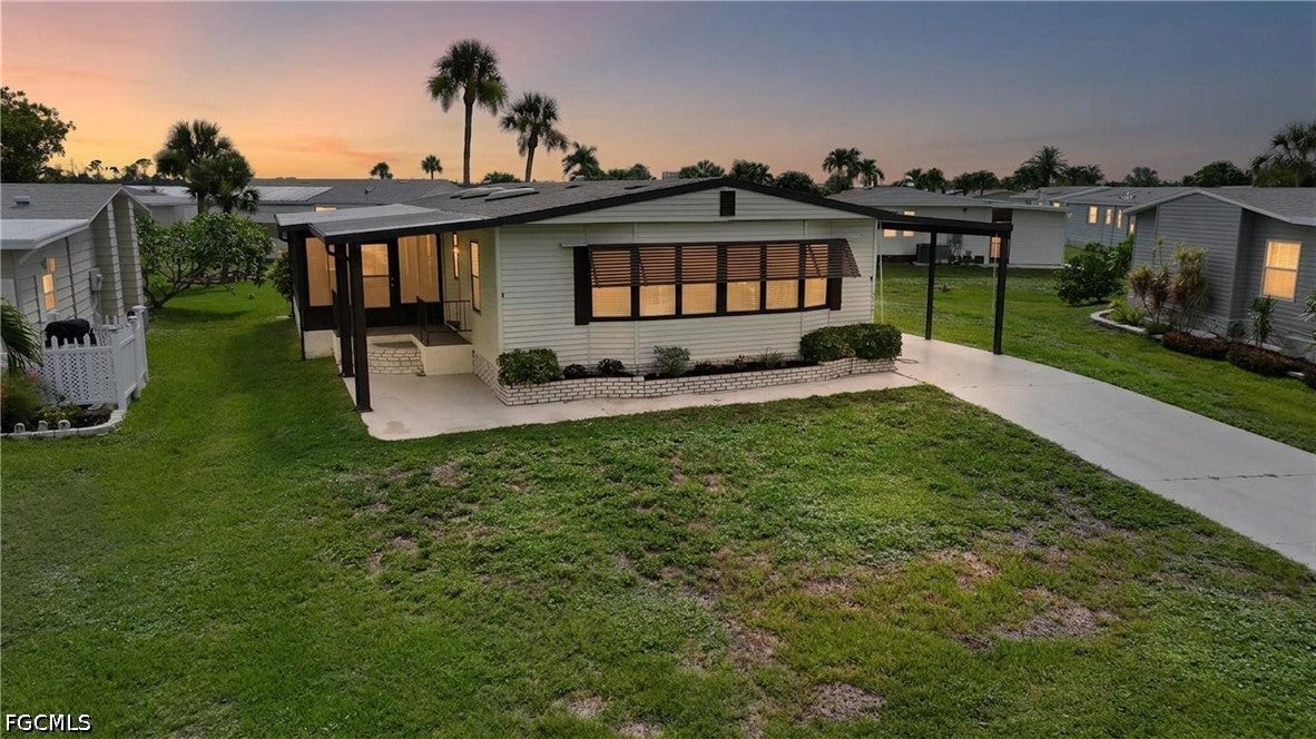 16209 Asheboro Ct, Fort Myers, FL 33908 photo