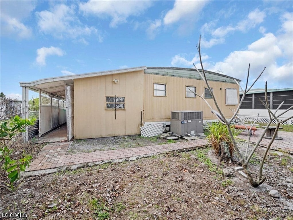 265 Fireball Ln, North Fort Myers, FL 33917 photo