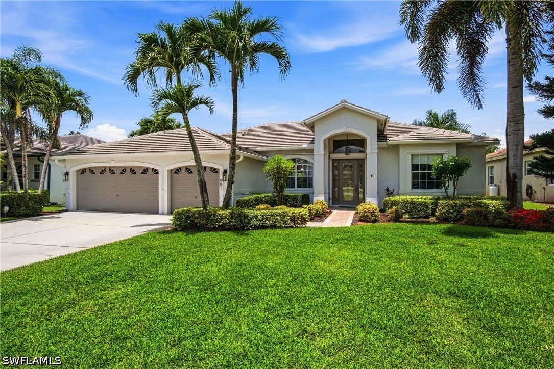 661 Grand Rapids Blvd, Naples, FL 34120