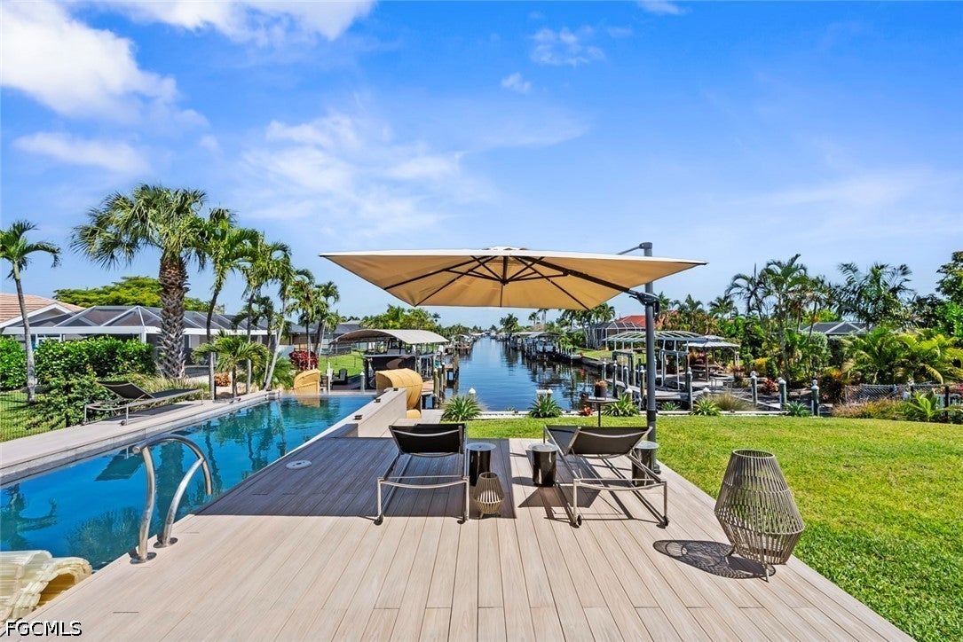 1933 Cornwallis Pkwy, Cape Coral, FL 33904 photo