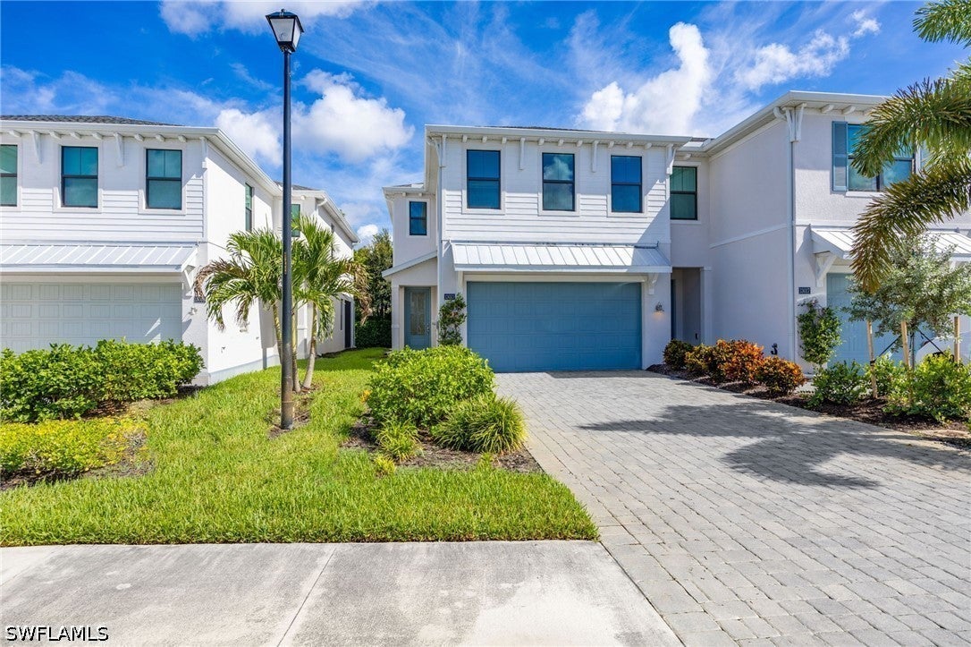 13013 Pembroke Dr, Naples, FL 34105
