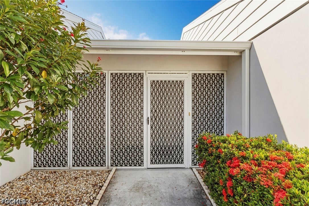 1010 NE 3 St, Cape Coral, FL 33909 photo