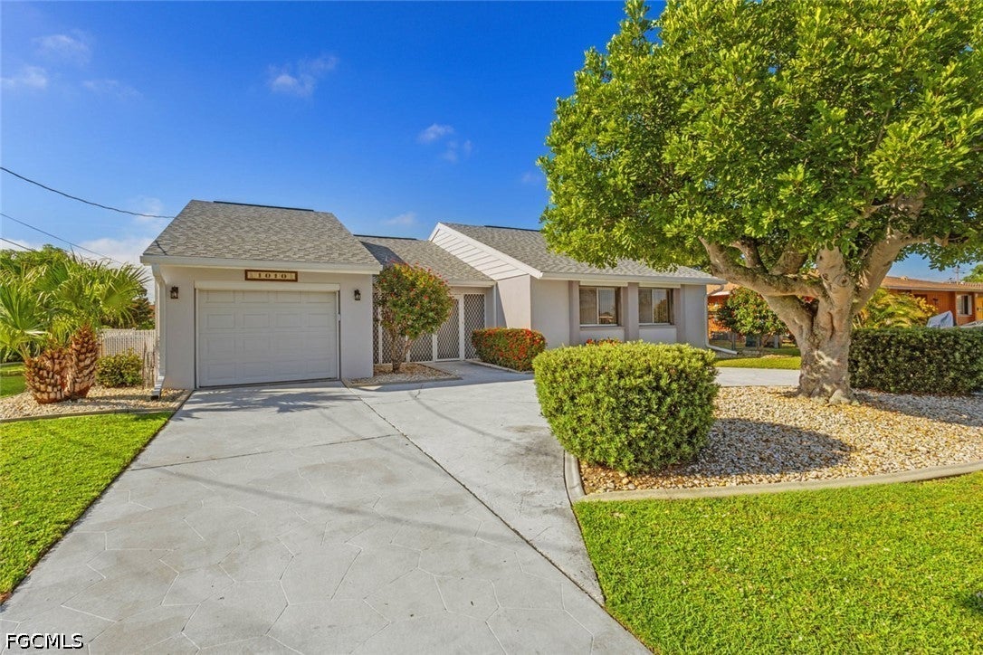 1010 NE 3 St, Cape Coral, FL 33909 photo