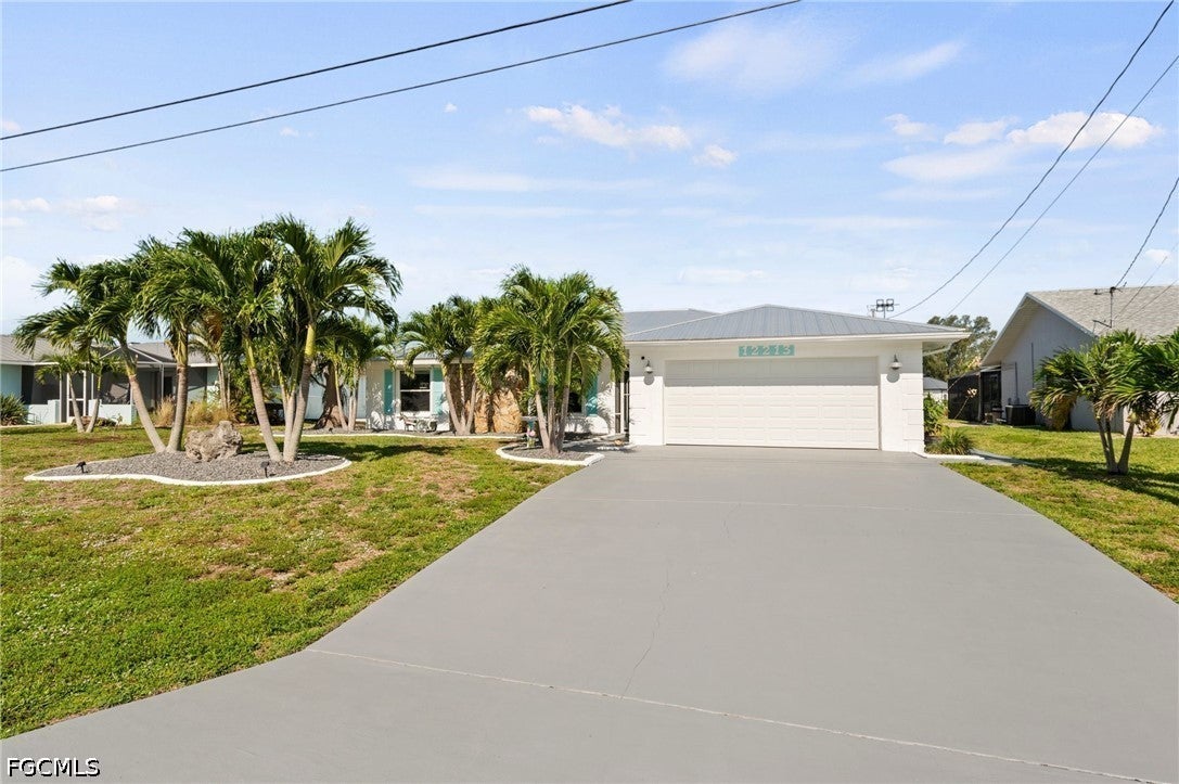 12213 Star Shell Dr, Matlacha Isles, FL 33991 photo