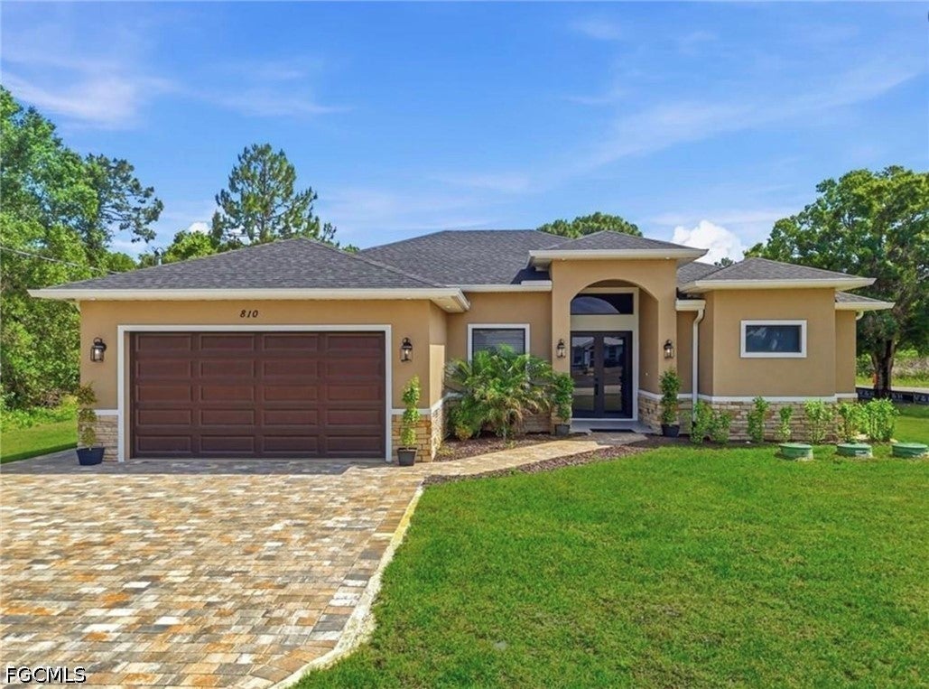 810 Sentinela Blvd, Lehigh Acres, FL 33974 photo