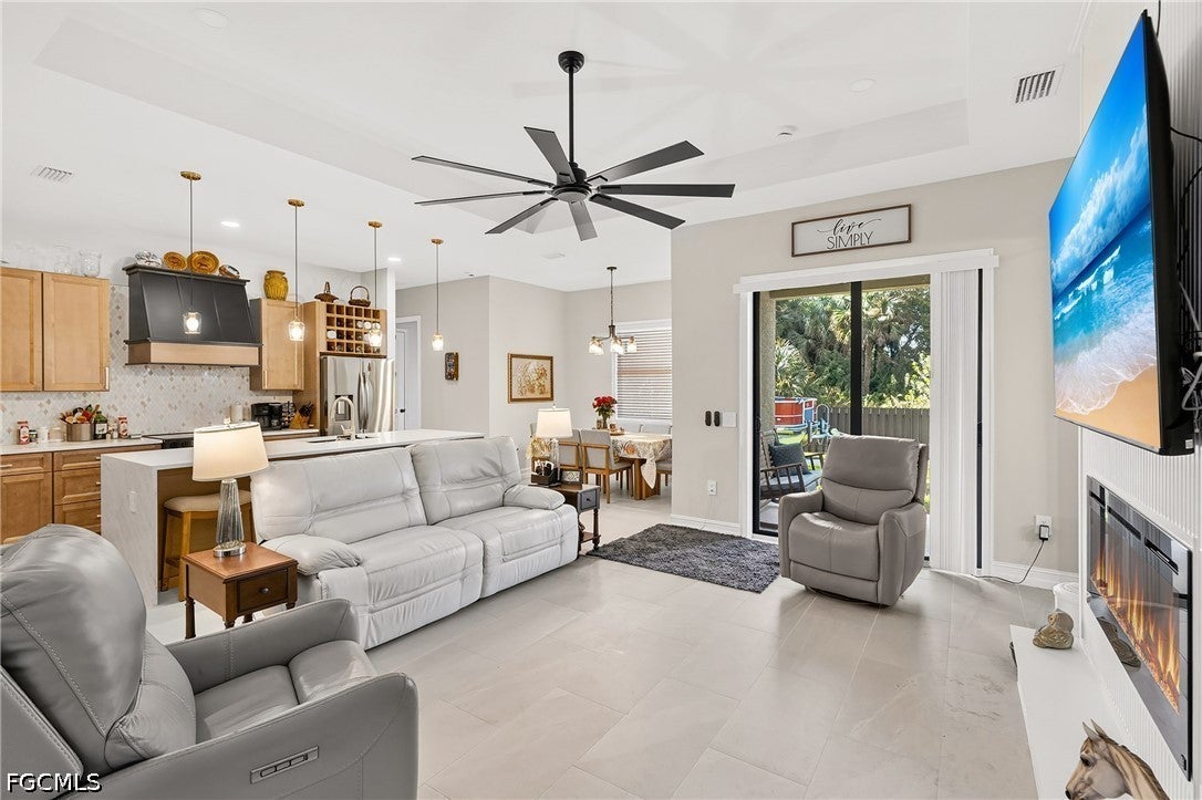 810 Sentinela Blvd, Lehigh Acres, FL 33974 photo