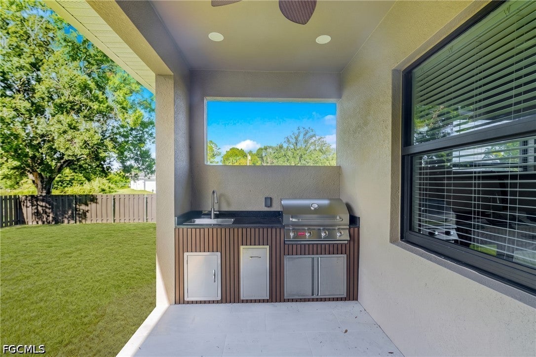 810 Sentinela Blvd, Lehigh Acres, FL 33974 photo
