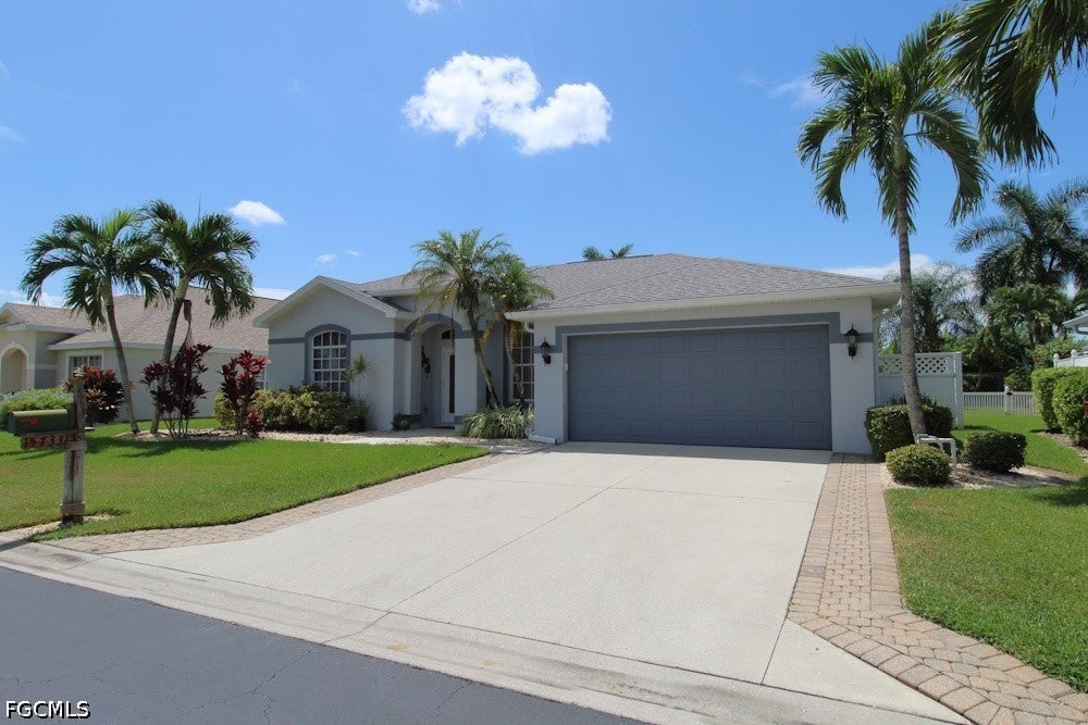 15733 Beachcomber Ave, Fort Myers, FL 33908 photo