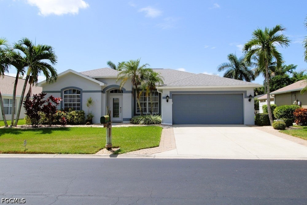 15733 Beachcomber Ave, Fort Myers, FL 33908 photo