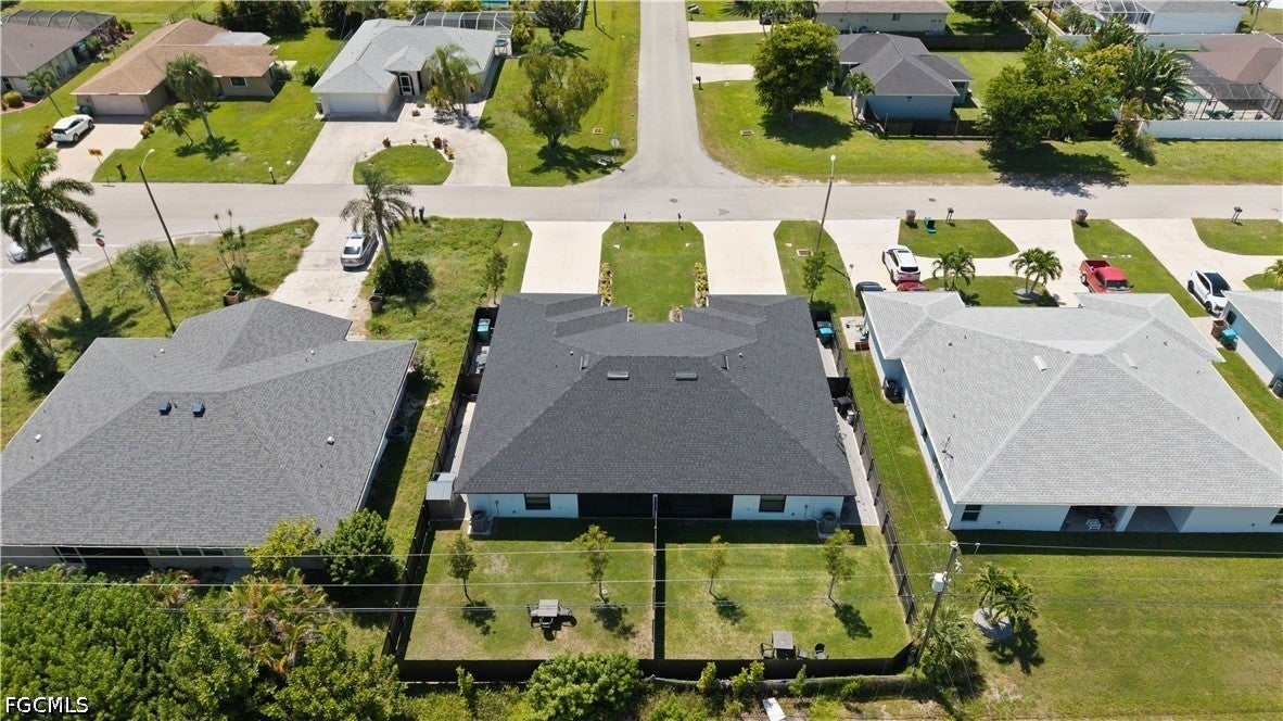 2917 SW Santa Barbara Pl, Cape Coral, FL 33914 photo