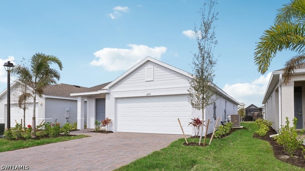 2665 Soft Coral Way, North Fort Myers, FL 33903