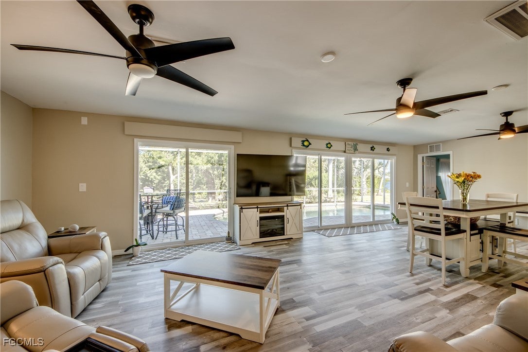 445 Donora Blvd, Fort Myers Beach, FL 33931 photo