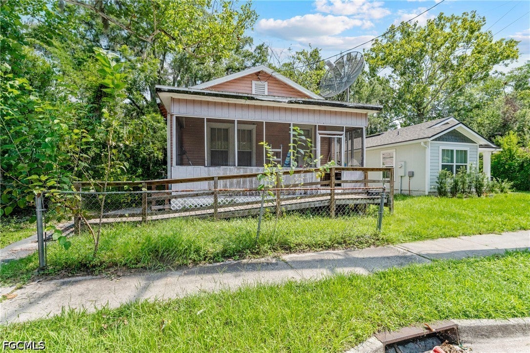 1843 W 26 St, Jacksonville, FL 32209 photo