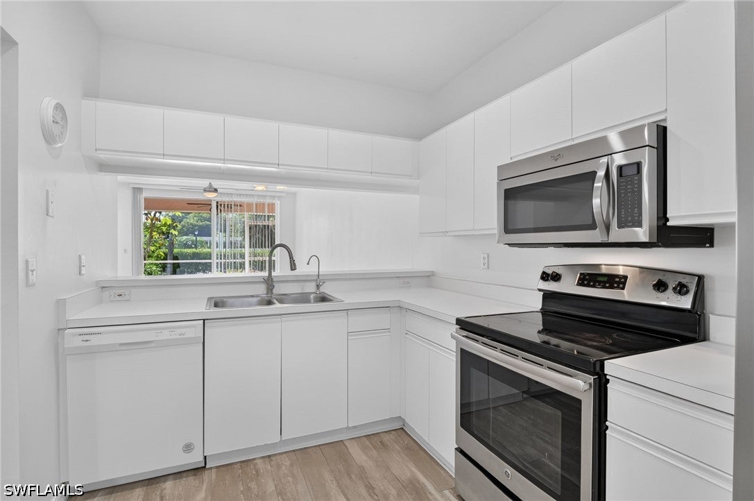 328 Bradstrom Cir, Naples, FL 34113