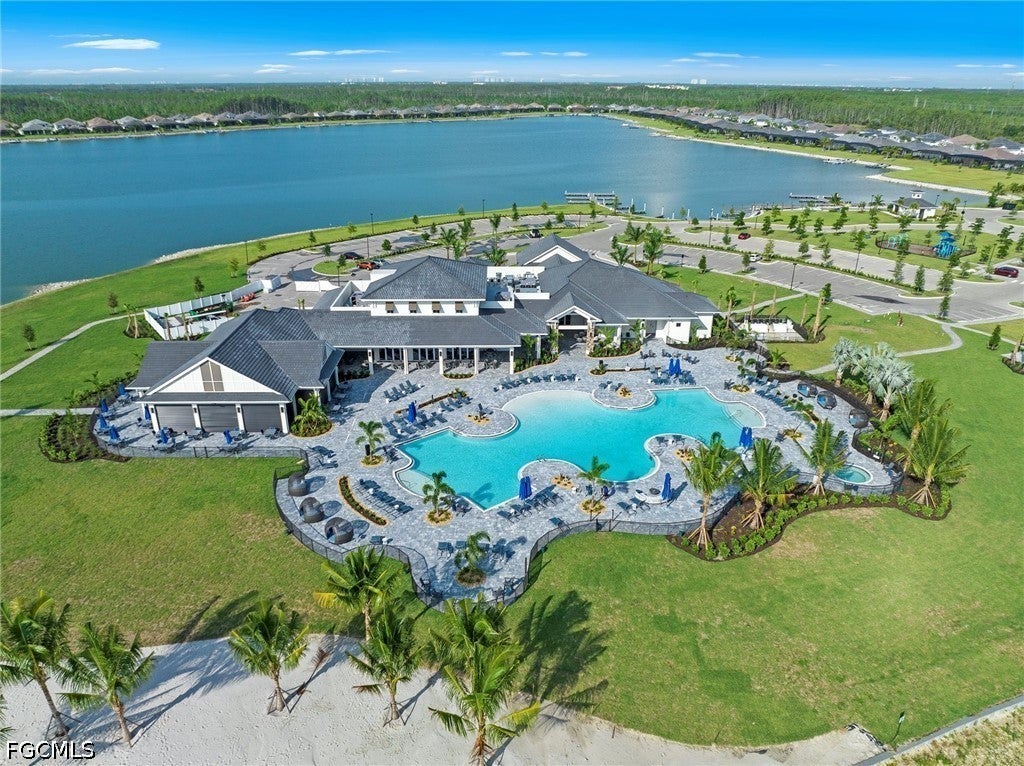 17211 Blue Sapphire Dr, Fort Myers, FL 33913