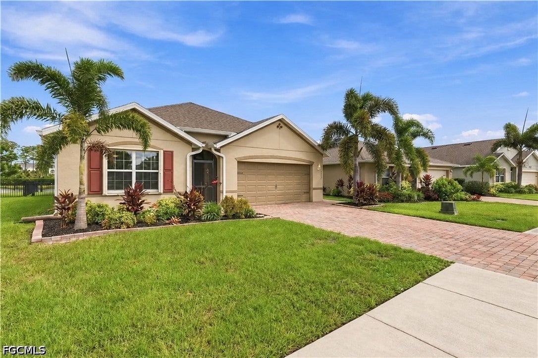 2717 Foralesca Ct, Cape Coral, FL 33909 photo