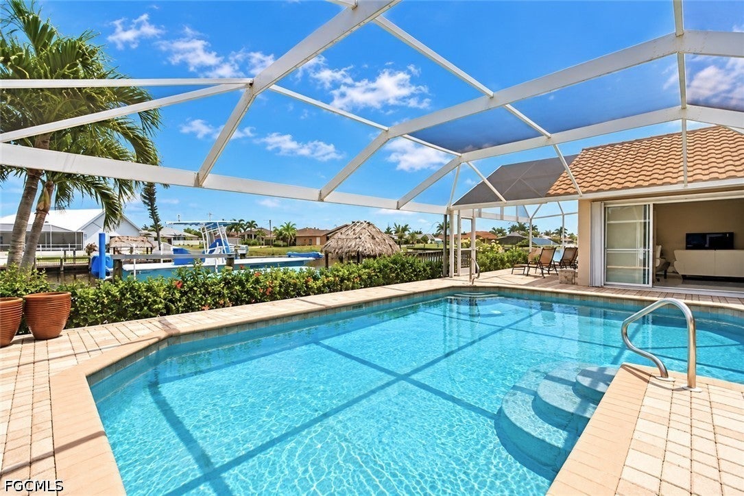 4009 SW 25 Ct, Cape Coral, FL 33914 photo