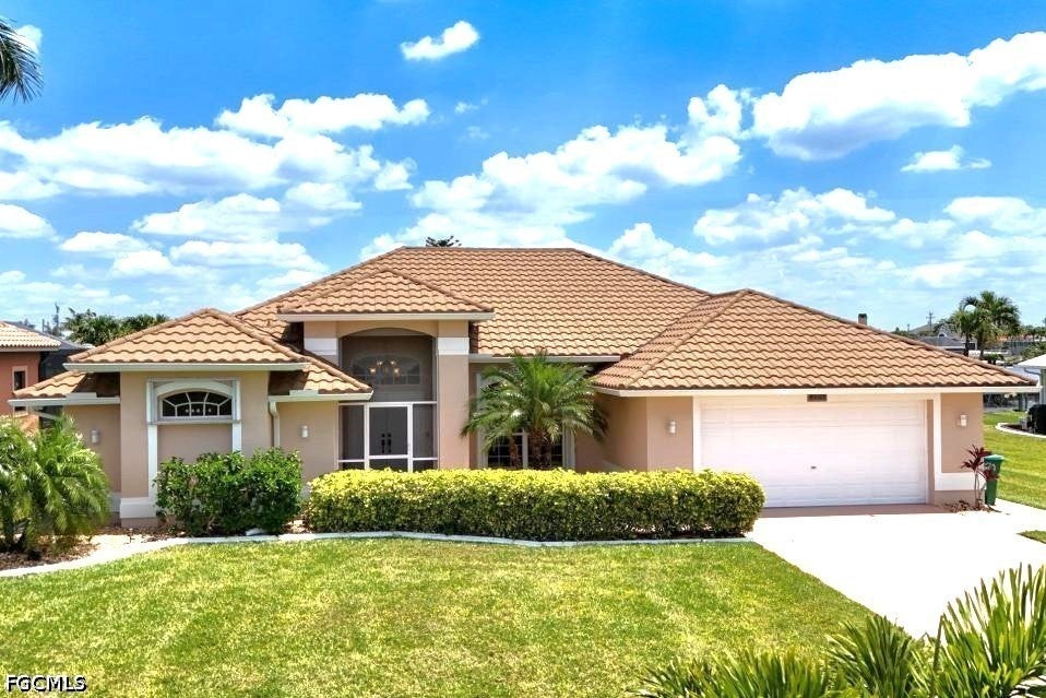 4009 SW 25 Ct, Cape Coral, FL 33914 photo