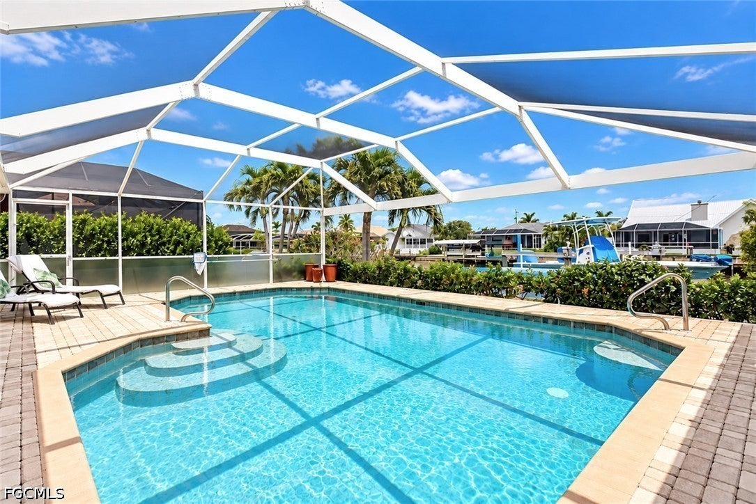 4009 SW 25 Ct, Cape Coral, FL 33914 photo
