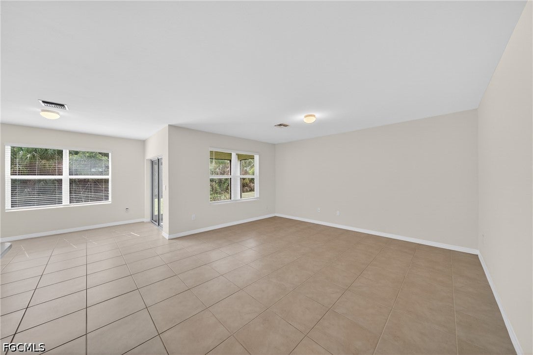 18546 Marlin Kite Ln, North Fort Myers, FL 33917 photo