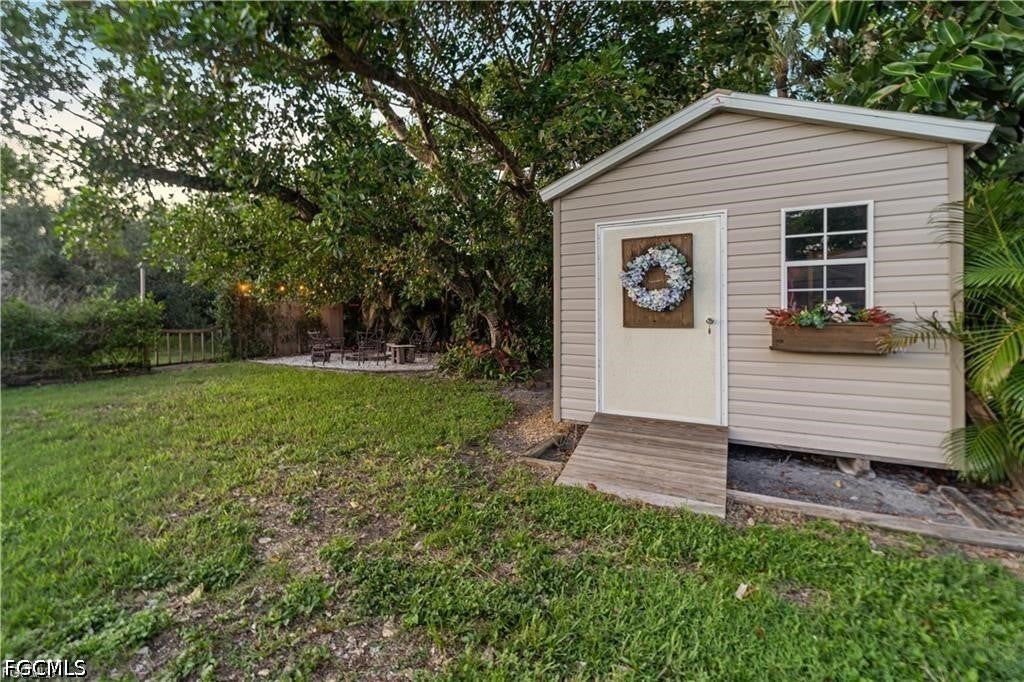 509 Valley Mar Dr, Fort Myers, FL 33919 photo