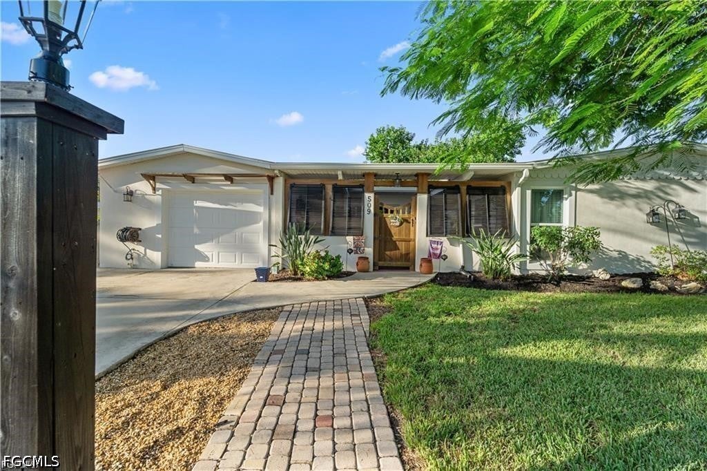 509 Valley Mar Dr, Fort Myers, FL 33919 photo