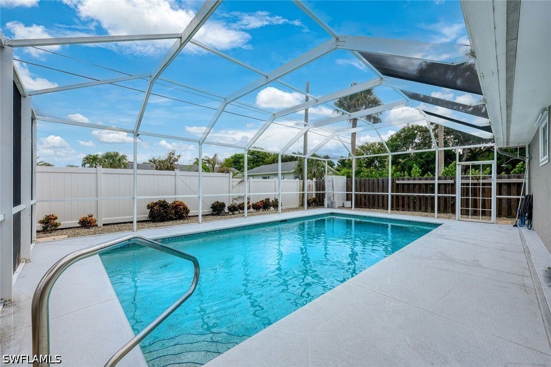 601 97 Ave, Naples, FL 34108