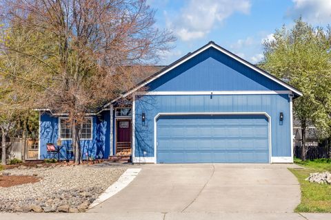 Single Family Residence in Bend OR 1998 NE Purser Lane.jpg