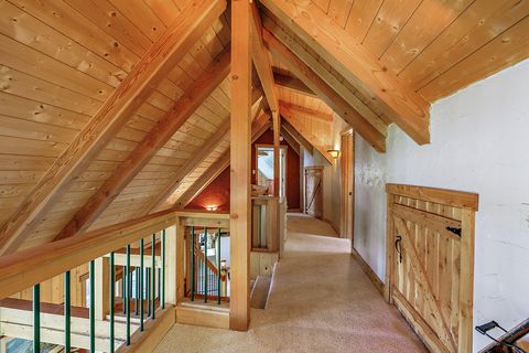 Single Family Residence in Klamath Falls OR 28925 Rocky Point Road 30.jpg
