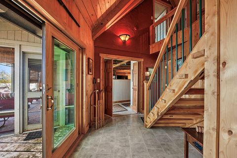 Single Family Residence in Klamath Falls OR 28925 Rocky Point Road 14.jpg