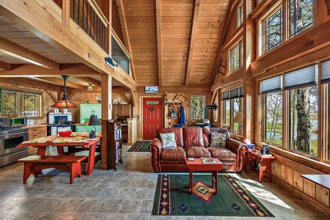 Single Family Residence in Klamath Falls OR 28925 Rocky Point Road 9.jpg