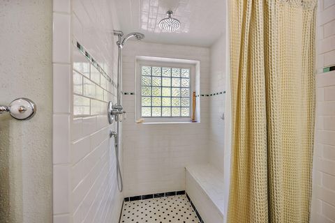 Single Family Residence in Klamath Falls OR 28925 Rocky Point Road 24.jpg