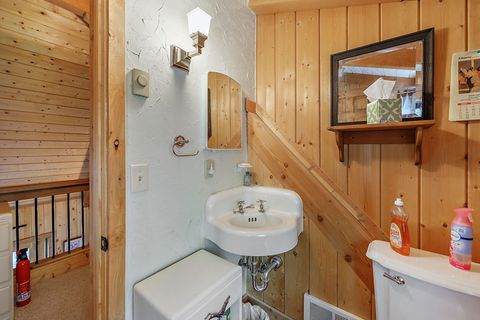 Single Family Residence in Klamath Falls OR 28925 Rocky Point Road 31.jpg