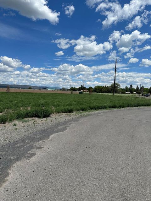 Unimproved Land in Merrill OR 0 HWY 39.jpg