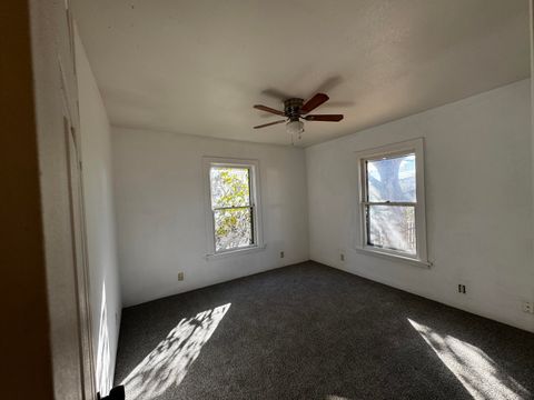 Single Family Residence in Klamath Falls OR 128 Hillside Avenue 7.jpg