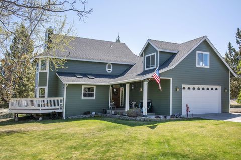 Single Family Residence in Bend OR 65710 78th Street.jpg